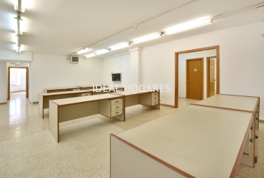 Local comercial-Local comercial-OFICINA 440 m² en C/Llorens i Barba (cas 7