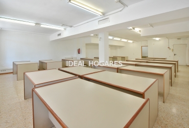 Local comercial-Local comercial-OFICINA 440 m² en C/Llorens i Barba (cas 15