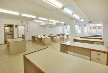 Local comercial-Local comercial-OFICINA 440 m² en C/Llorens i Barba (cas 17