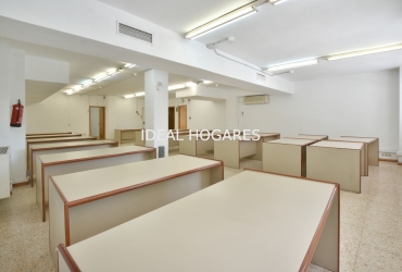 Local comercial-Local comercial-OFICINA 440 m² en C/Llorens i Barba (cas 18