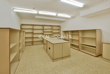 Local comercial-Local comercial-OFICINA 440 m² en C/Llorens i Barba (cas 23