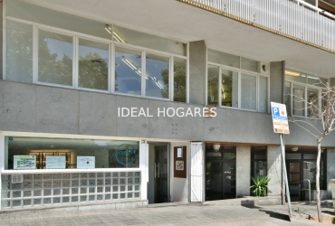 Local comercial-Local comercial-OFICINA 440 m² en C/Llorens i Barba (cas 34