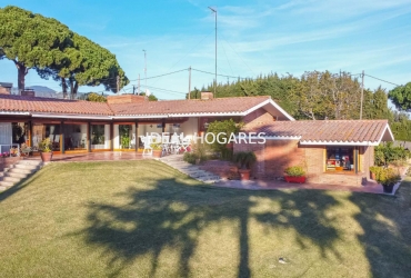 Vivienda-Casa-Villa con jardín y piscina en Sant Andre 31