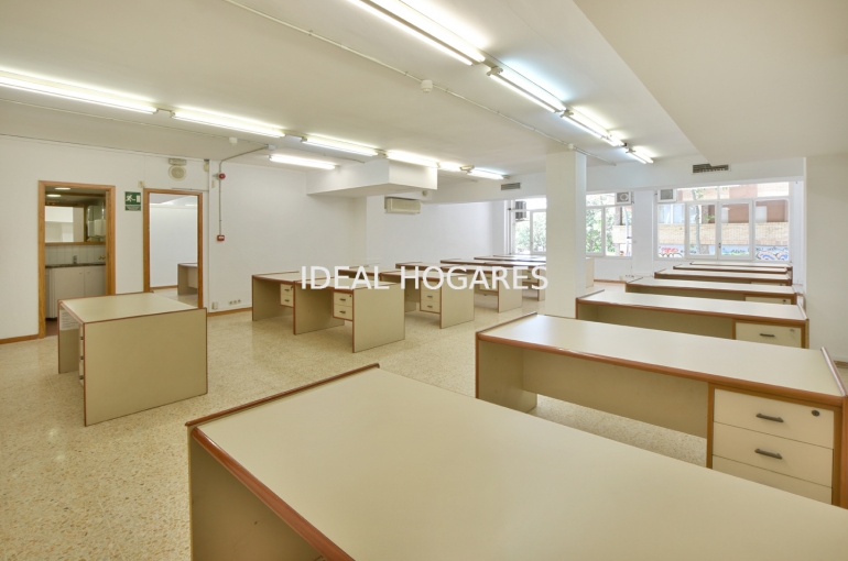 Local comercial-Local comercial-OFICINA 440 m² en C/Llorens i Barba (cas 17