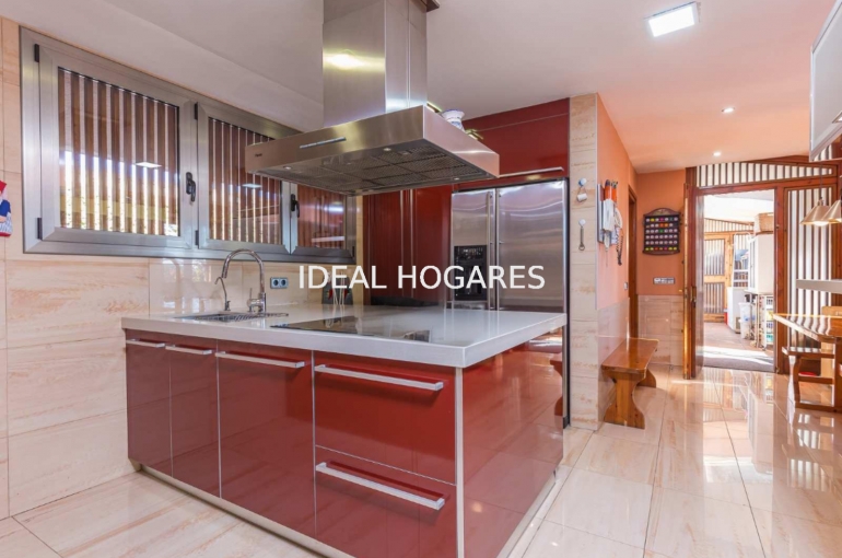 Vivienda-Casa-Villa con jardín y piscina en Sant Andre 13